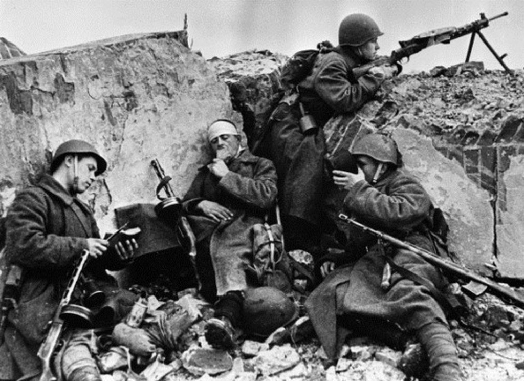 Soldados soviéticos en Stalingrado